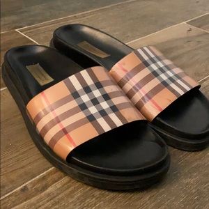 Women’s Ashmore vintage check pool slides